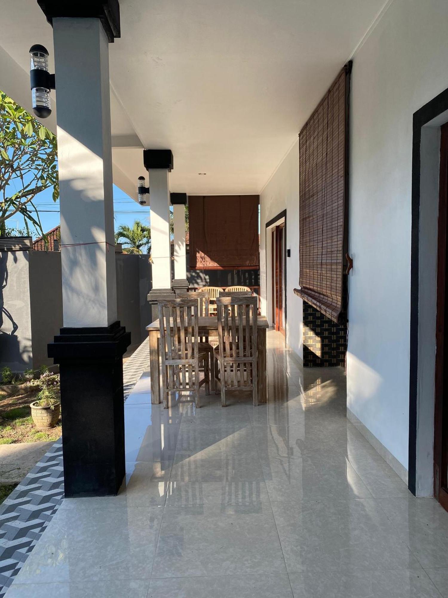 Coconut Beach Bungalows & Warung 2 Αμέντ Εξωτερικό φωτογραφία
